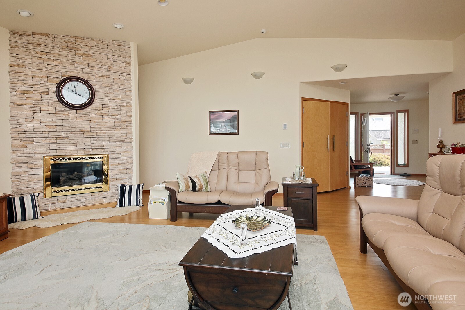3787 Oceanside Drive Property Photo 17