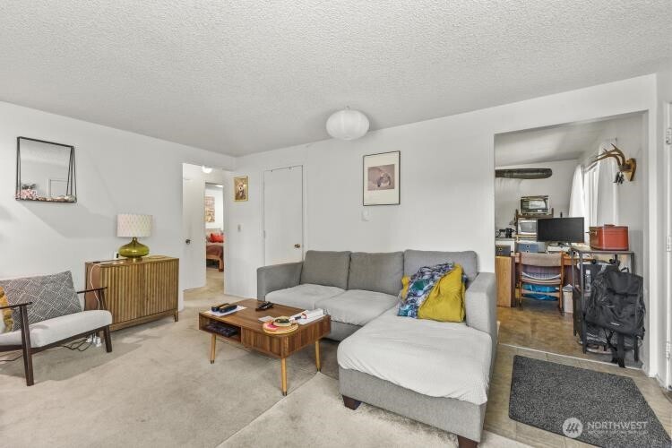 125 27th Avenue Property Photo 4