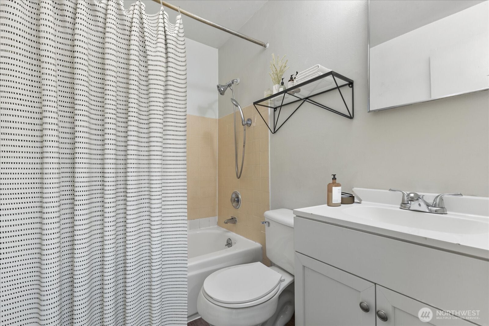 125 27th Avenue Property Photo 9