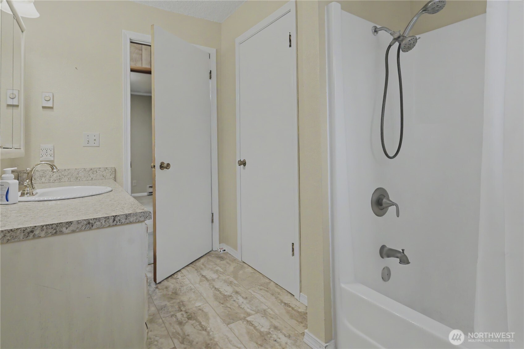 8411 Sw 173rd Avenue Property Photo 17