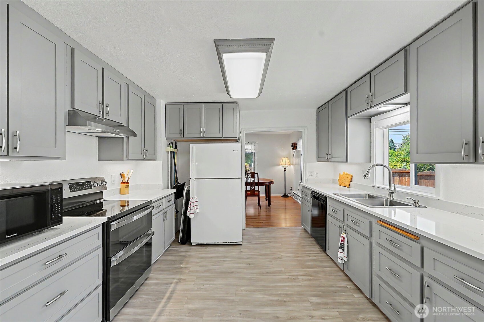 3125 Oas Drive Property Photo 3