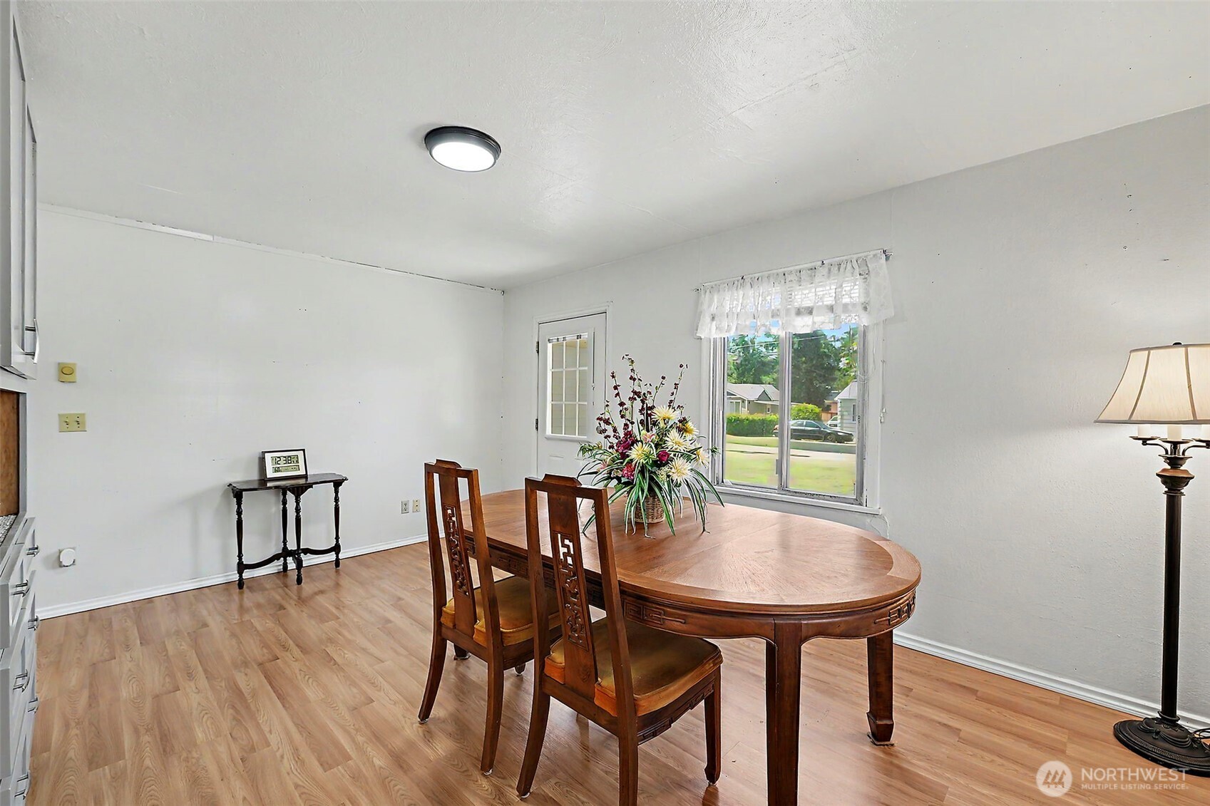 3125 Oas Drive Property Photo 8