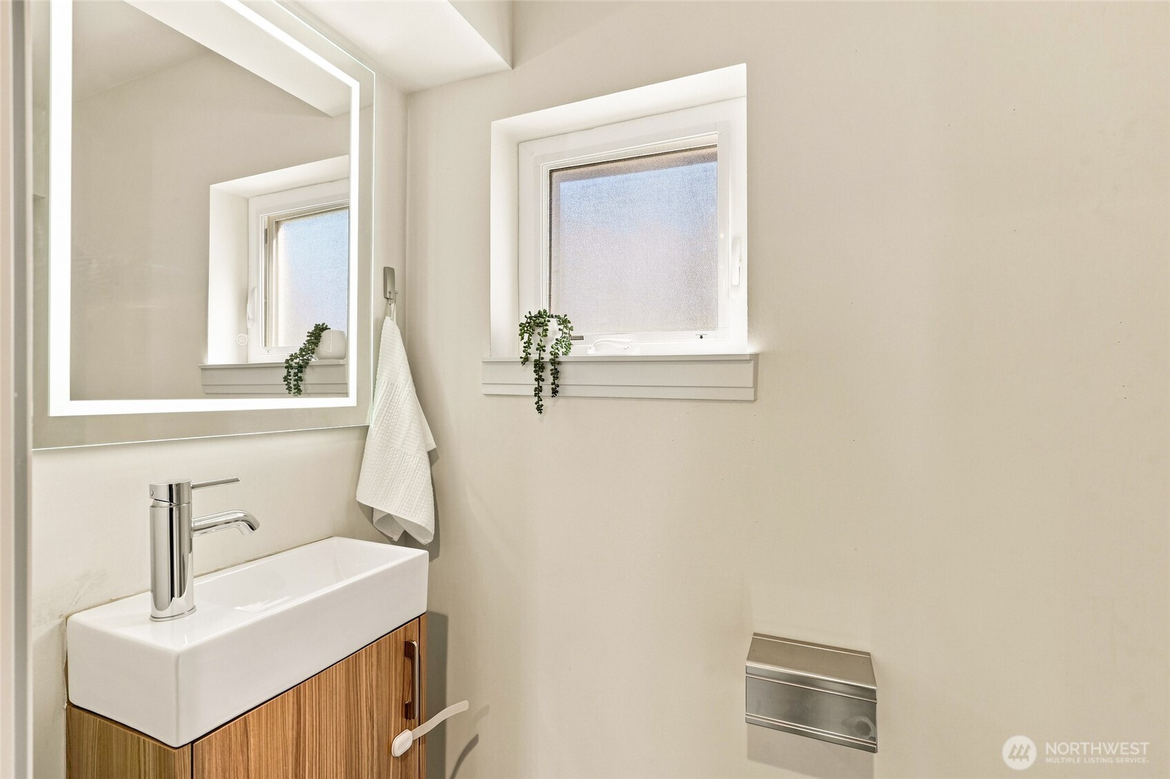 6945 Ellis Avenue Property Photo 17
