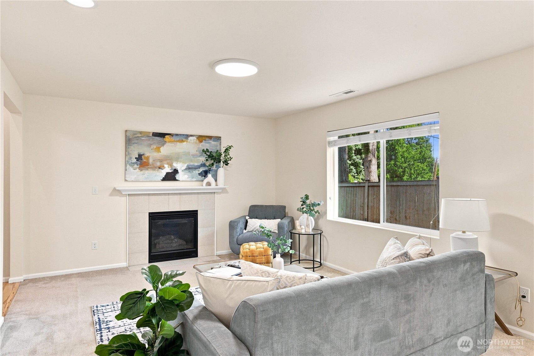14015 4th Place Property Photo 4