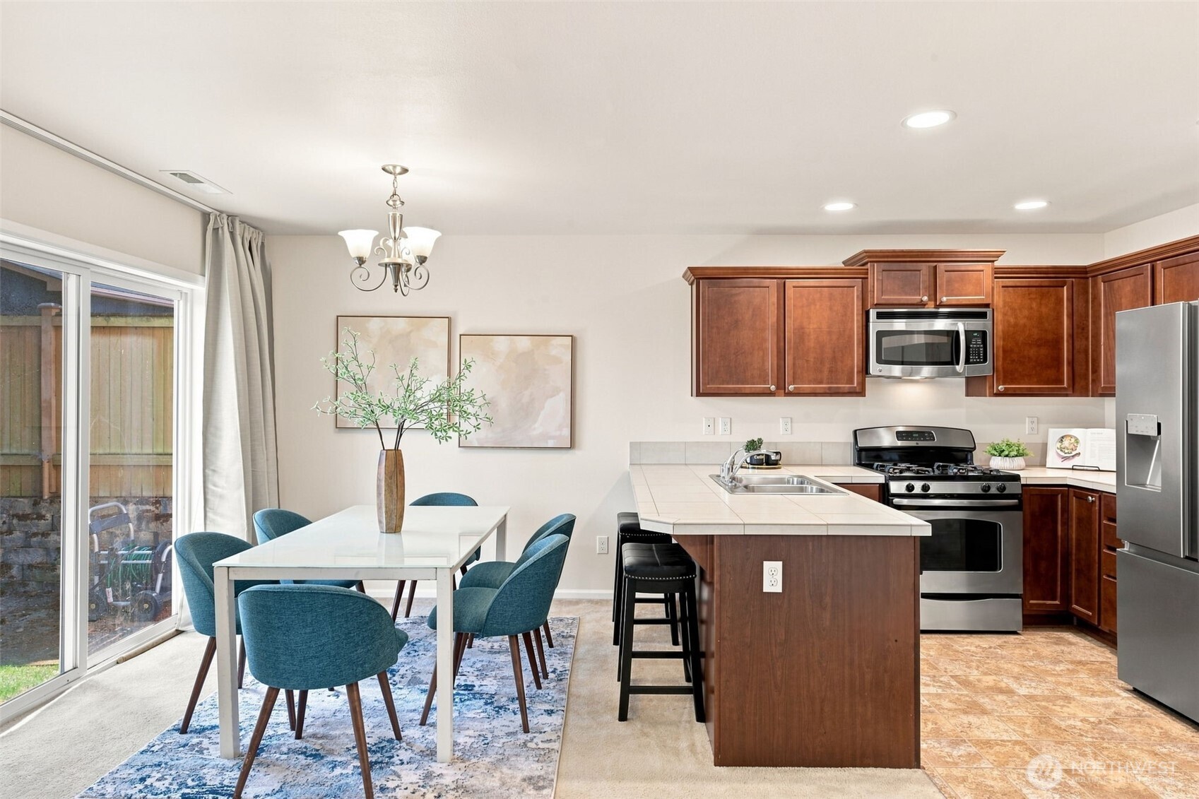 14015 4th Place Property Photo 9