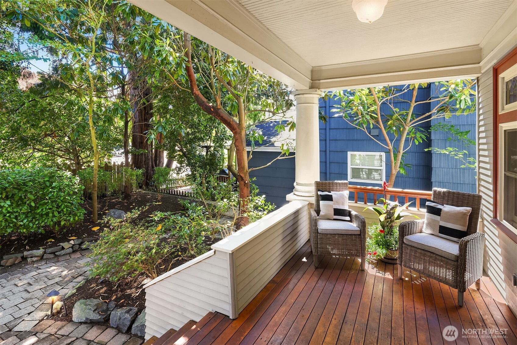 1411 10th Avenue Property Photo 4