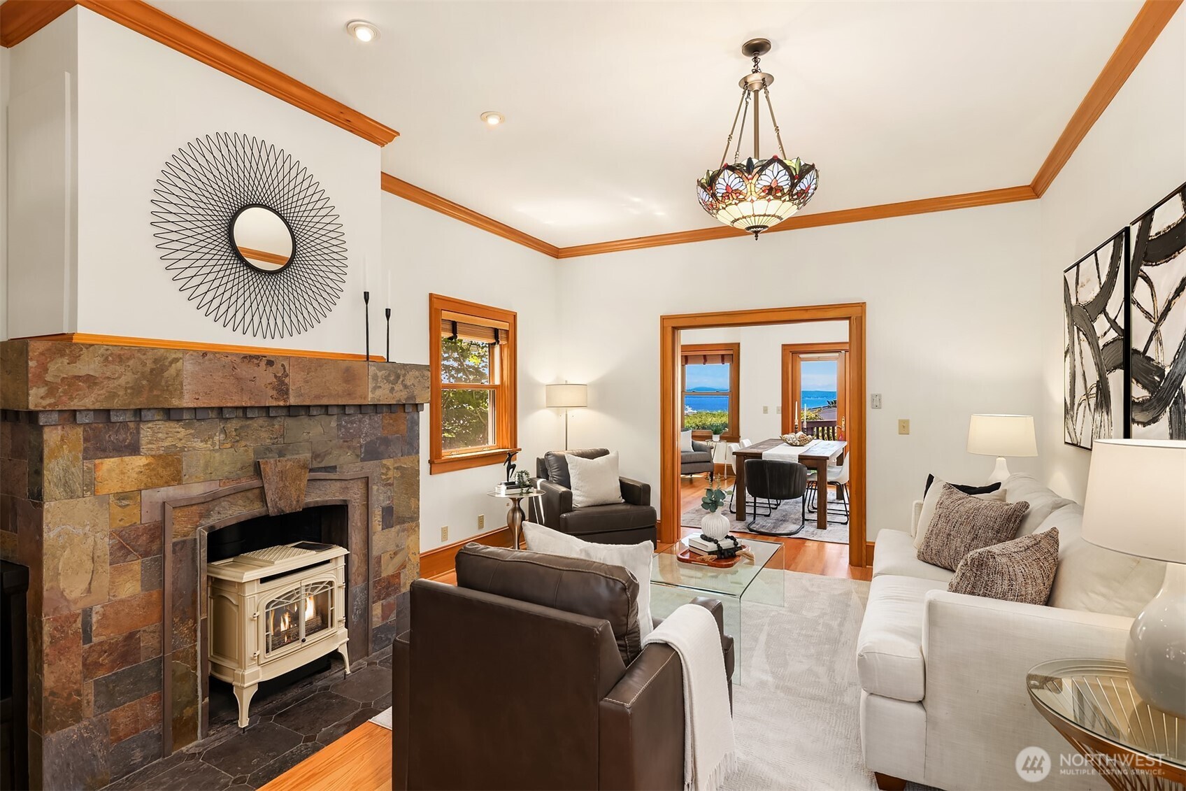 1411 10th Avenue Property Photo 9