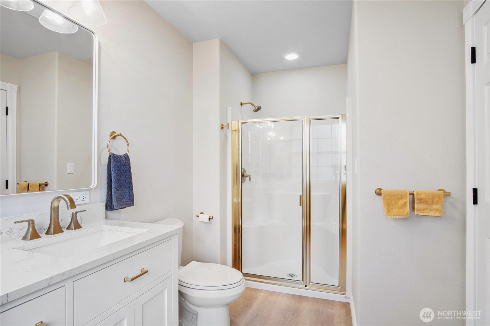980 D Westover Rd D Property Photo 14