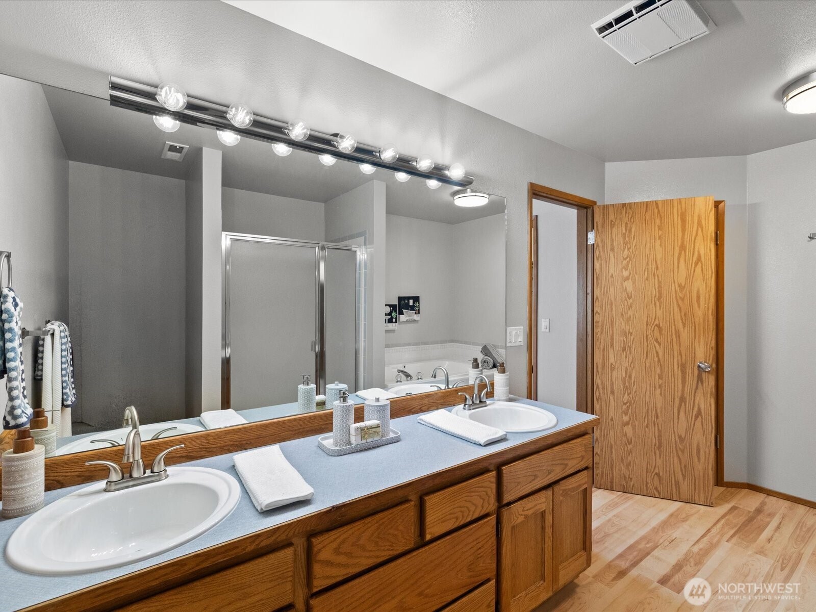 3810 Hoyt Avenue A Property Photo 22