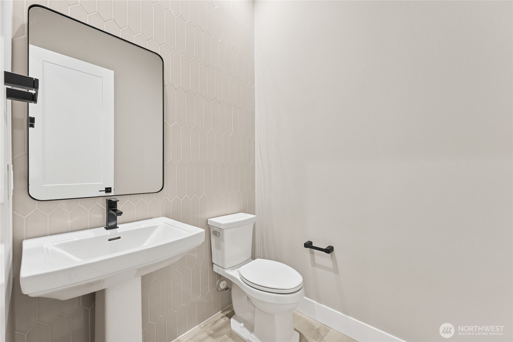 14460 133rd Place 4 Property Photo 10