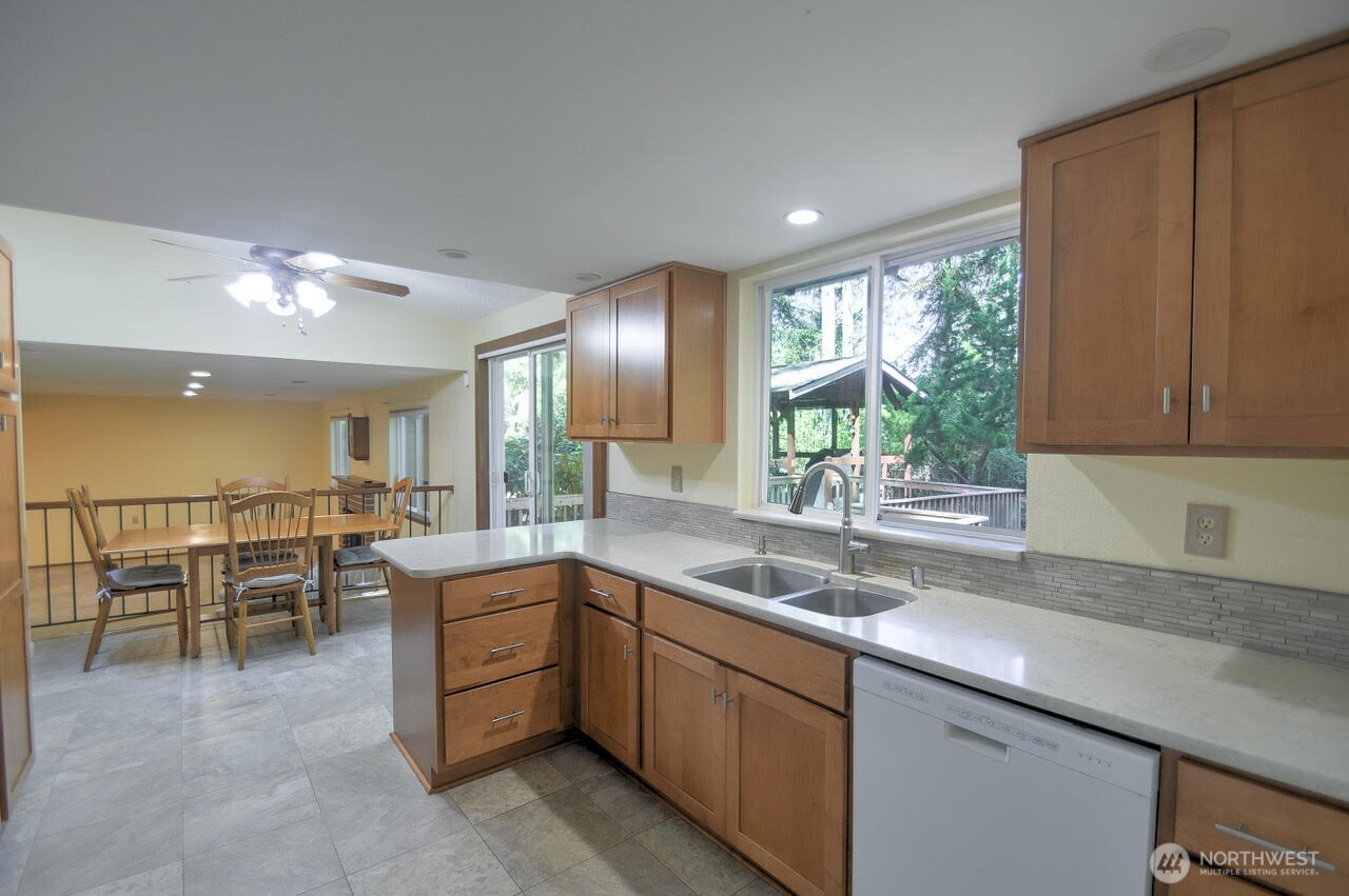 4804 Beverly Drive Property Photo 14
