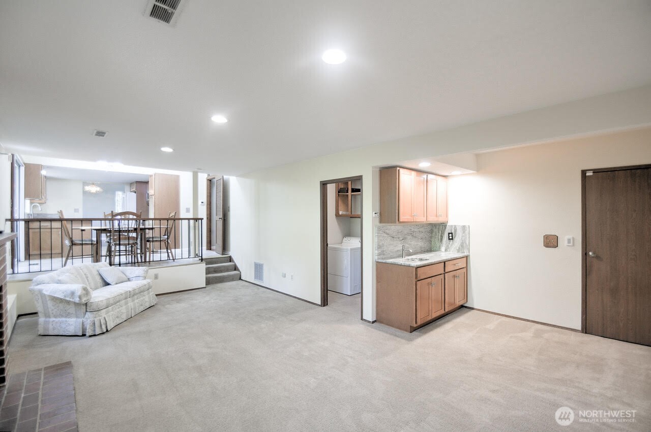 4804 Beverly Drive Property Photo 16