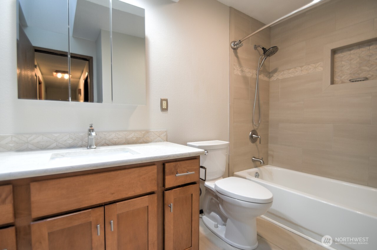 4804 Beverly Drive Property Photo 19