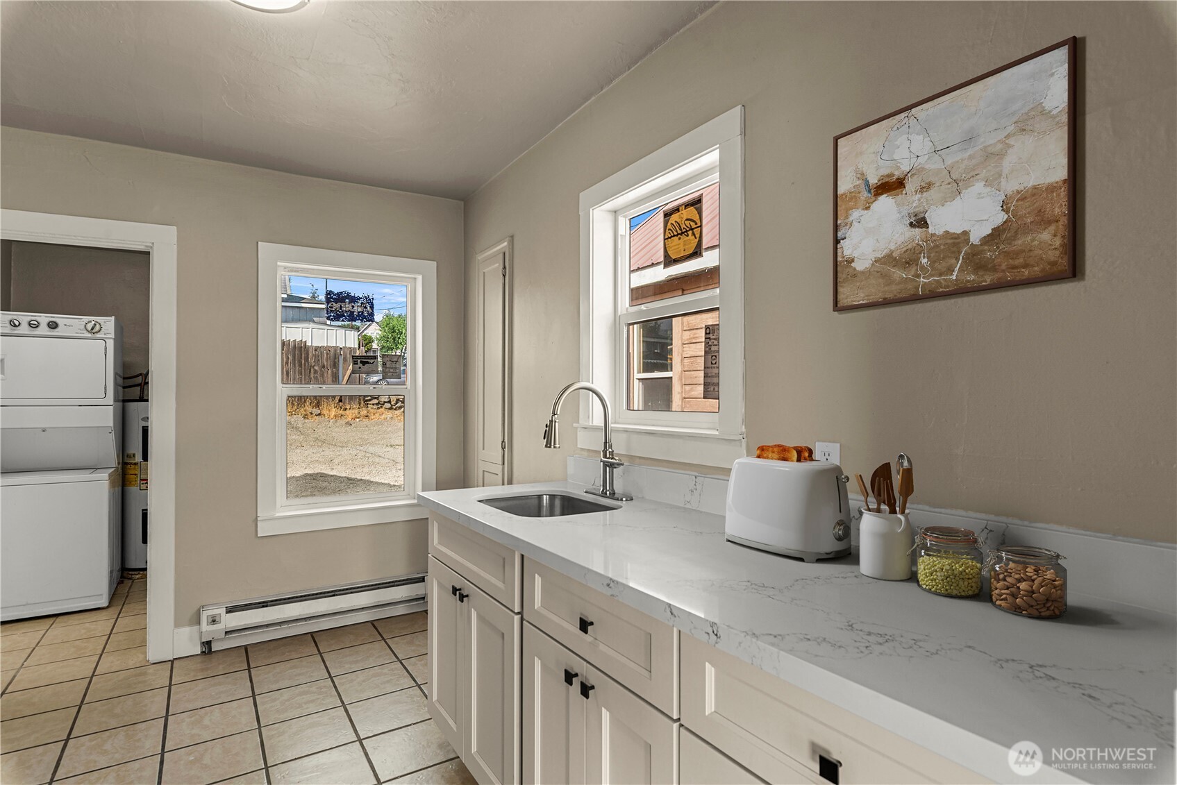 502 Methow Street Property Photo 5
