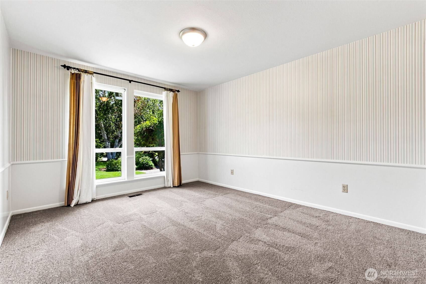 8205 Amber Drive Property Photo 27