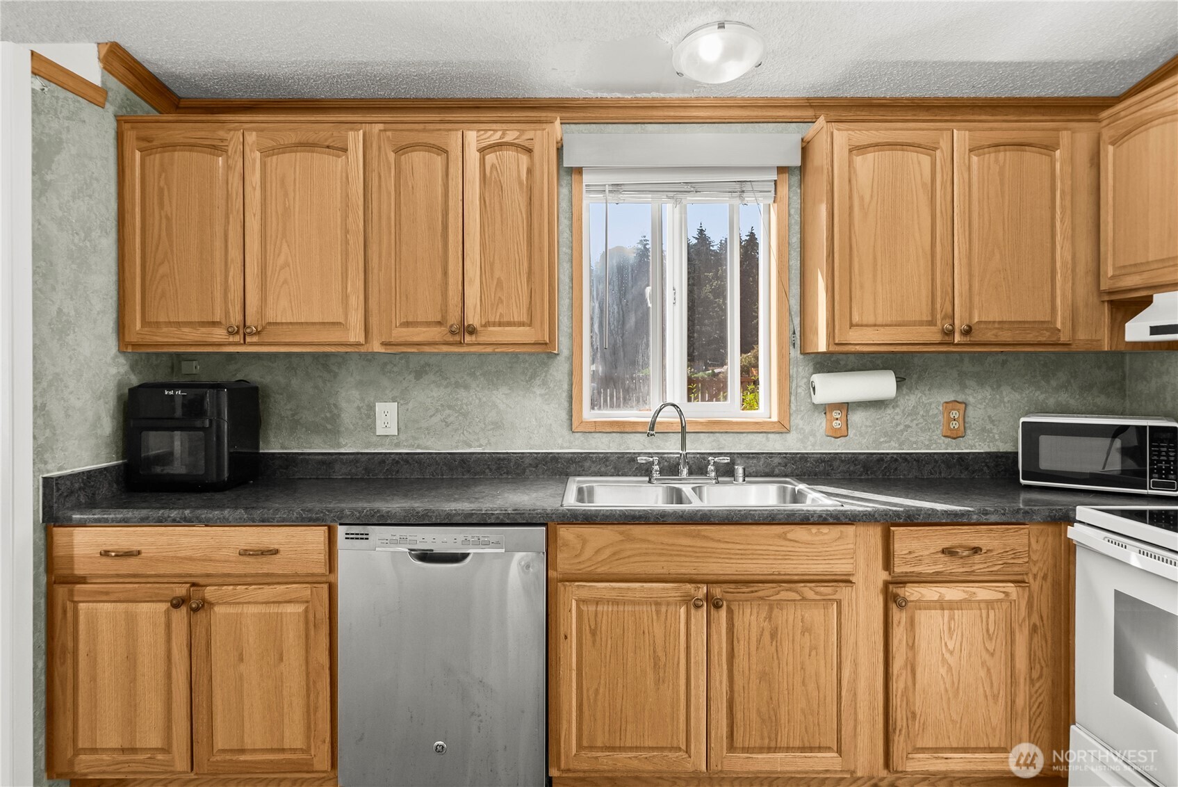 21716 146th Street Property Photo 16