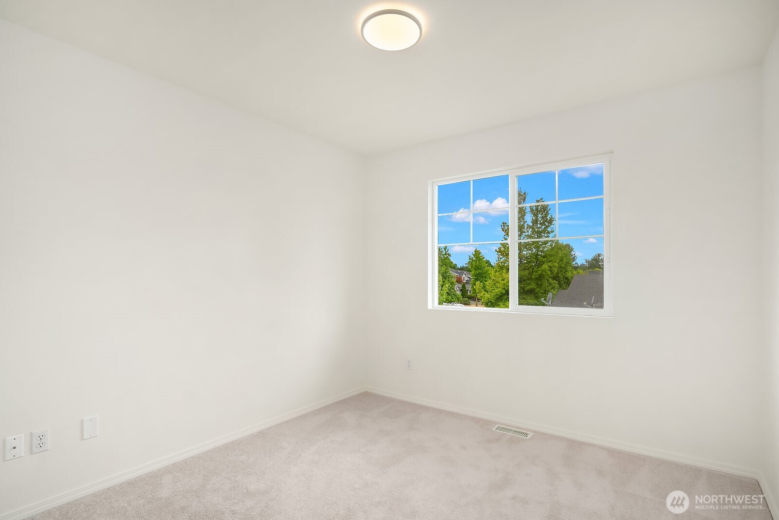24270 Se 11th Place Property Photo 28