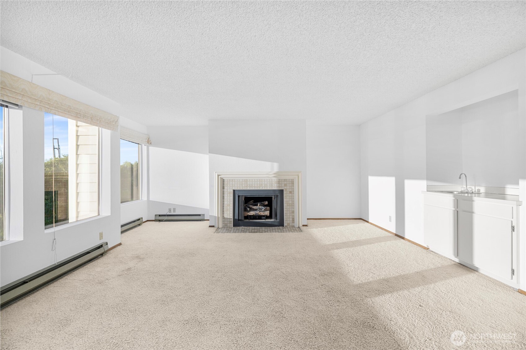 402 Boulevard 202 Property Photo 7