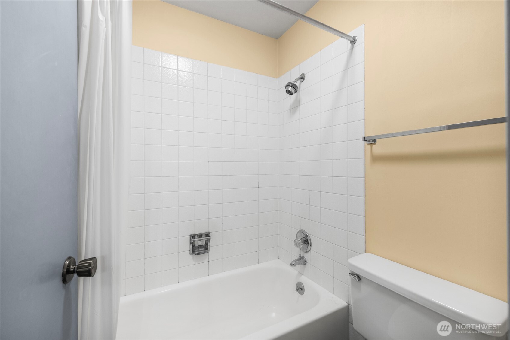 402 Boulevard 202 Property Photo 21