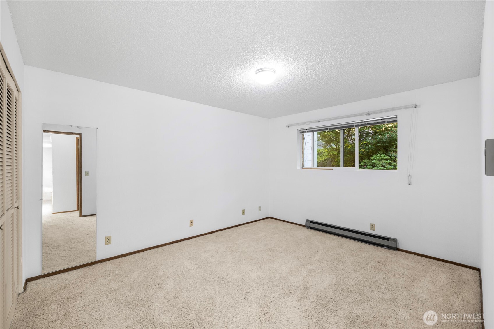 402 Boulevard 202 Property Photo 22
