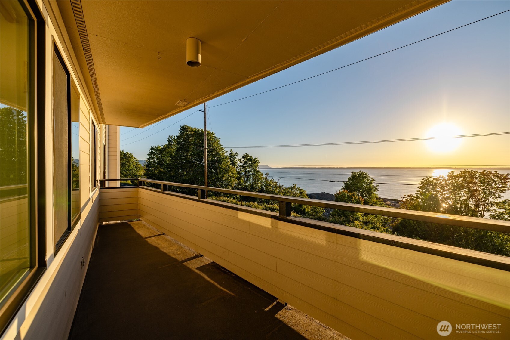402 Boulevard 202 Property Photo 28
