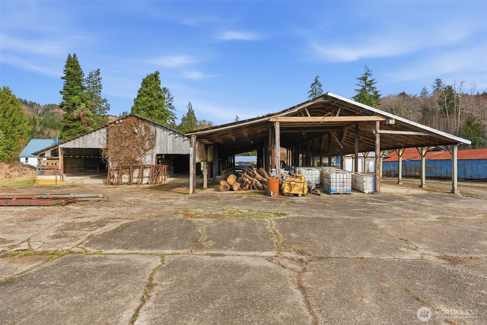 957 W State Route 4 Property Photo 14