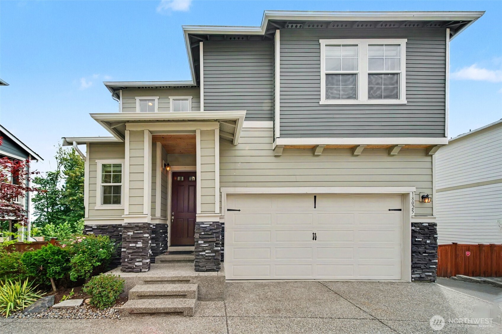 18025 3rd Drive Property Photo 1