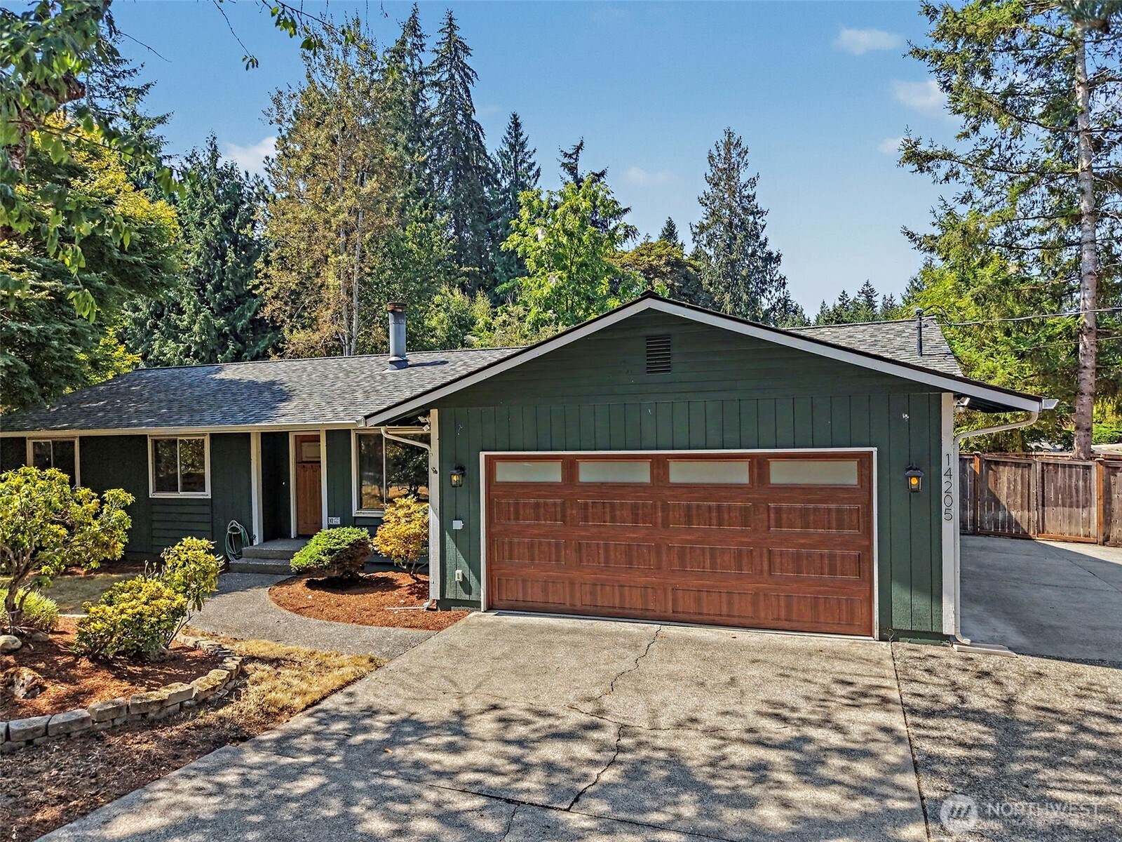 14205 154th Avenue Property Photo 35