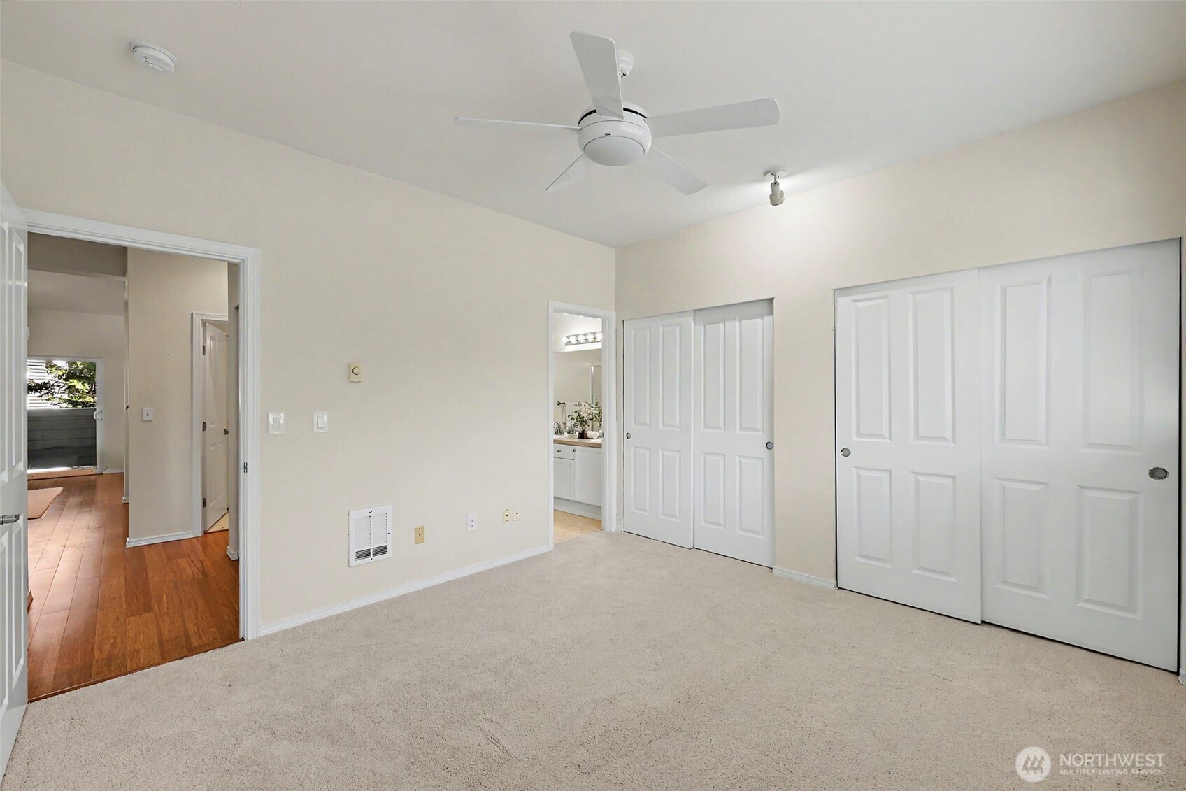 1500 S 18th G201 Property Photo 17