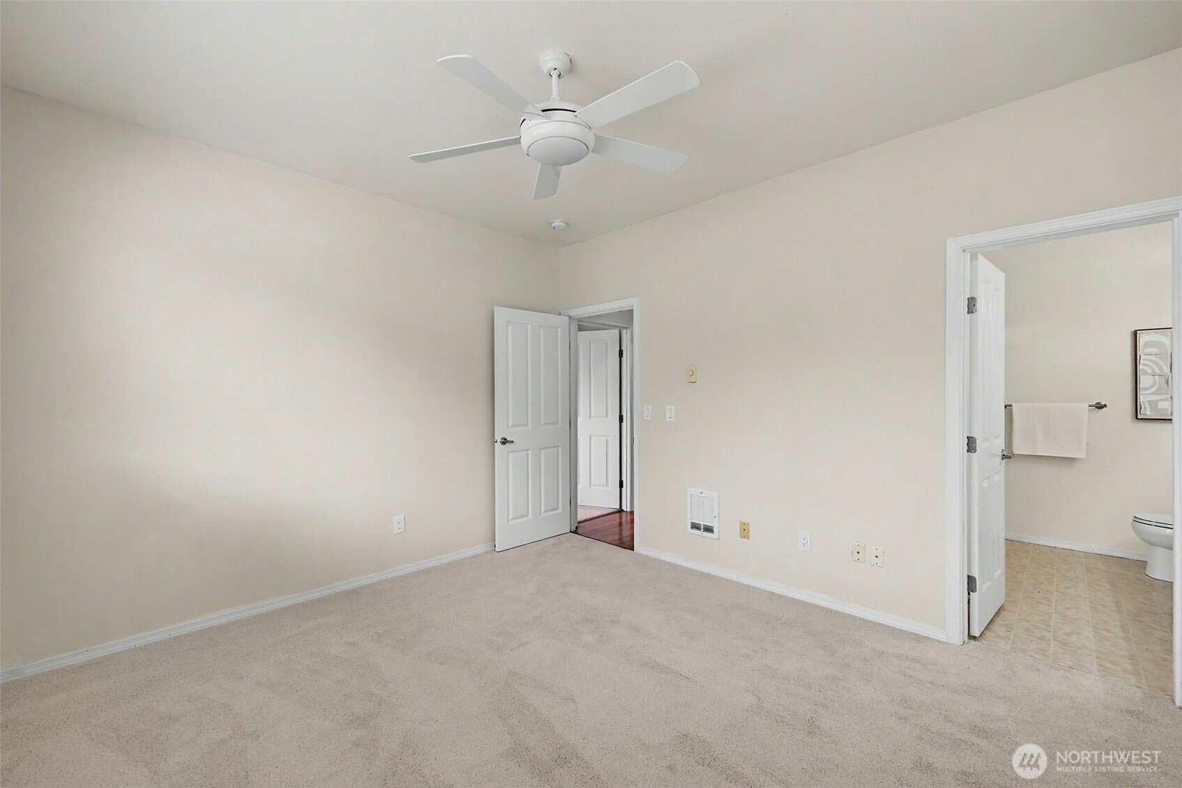 1500 S 18th G201 Property Photo 18