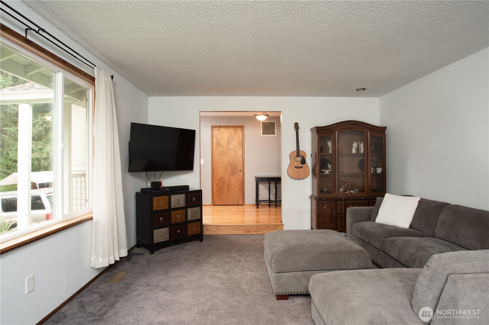 13814 214th Street Property Photo 5