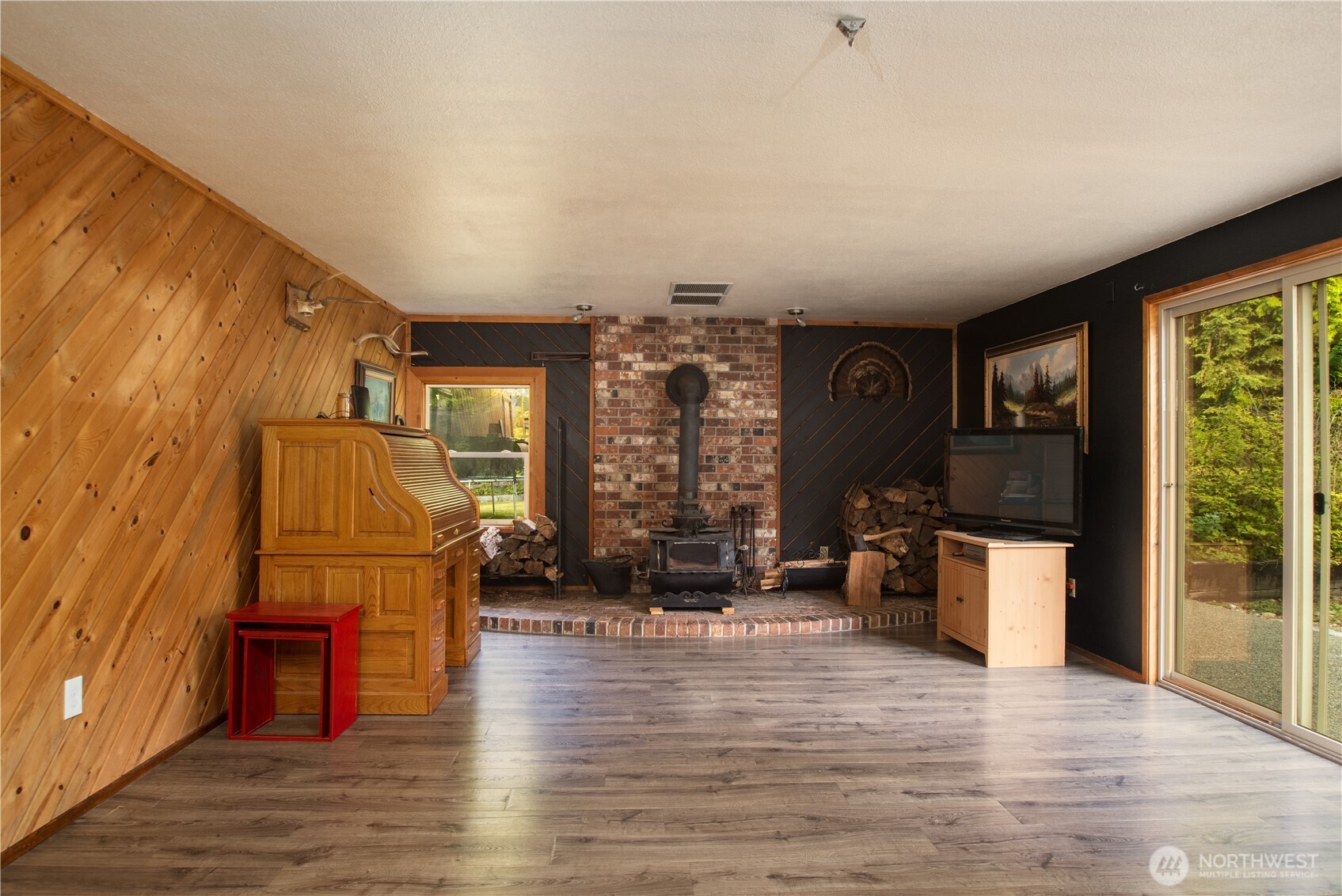 13814 214th Street Property Photo 14