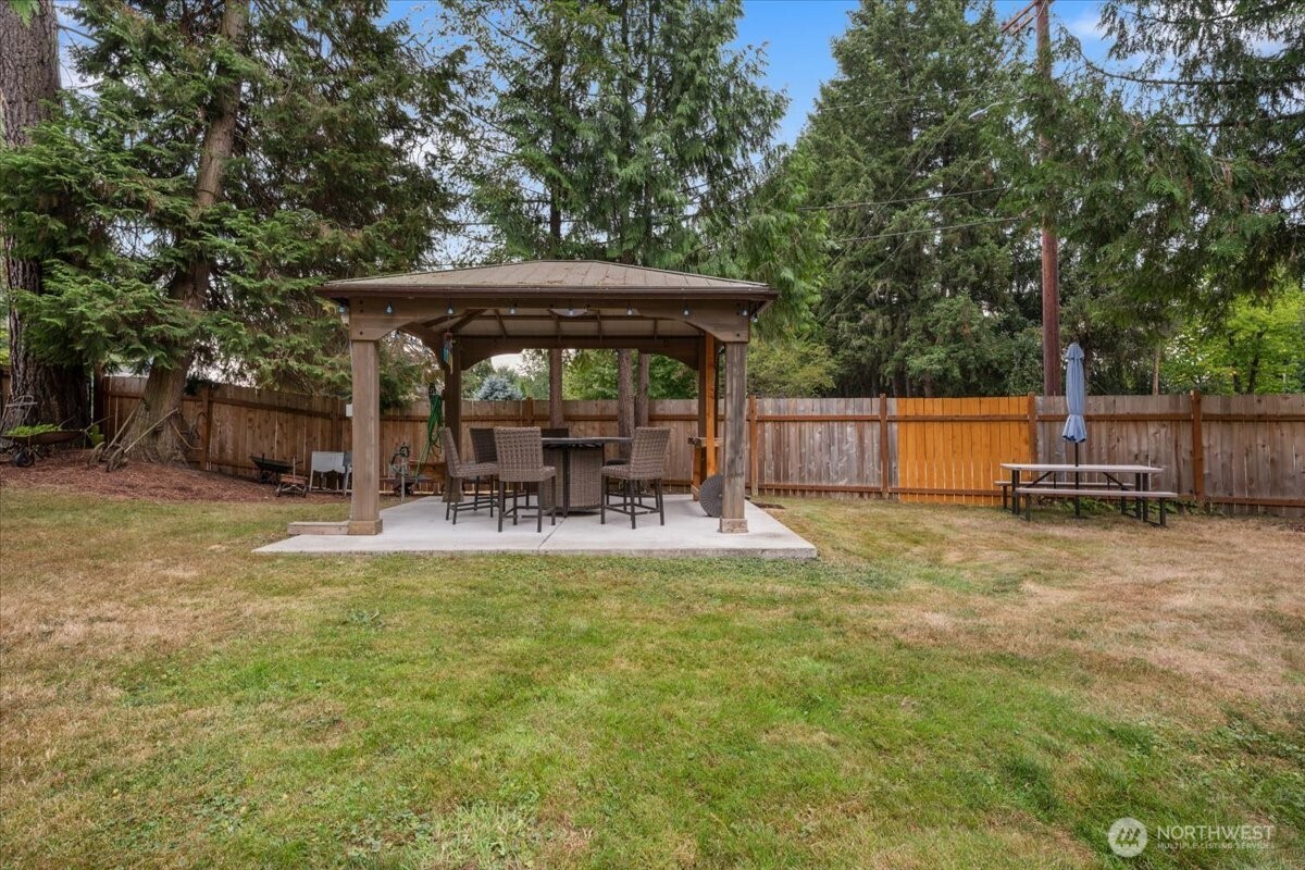 209 Emery Avenue Property Photo 3