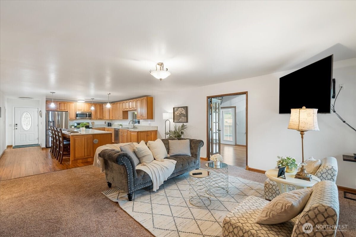 209 Emery Avenue Property Photo 4
