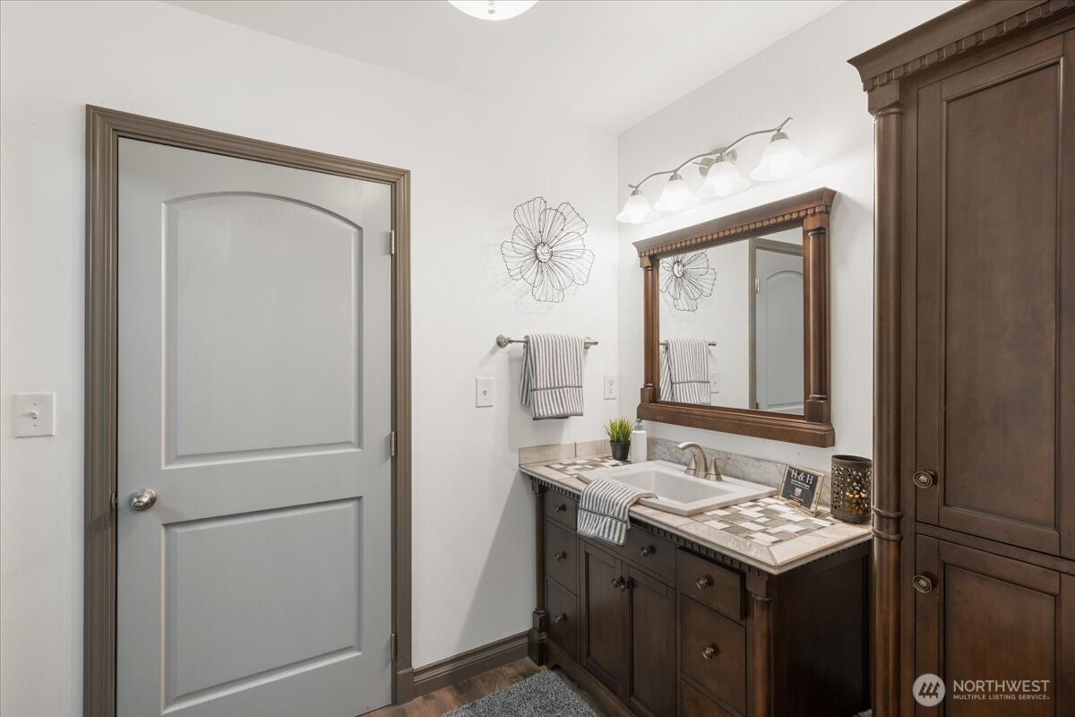 209 Emery Avenue Property Photo 11