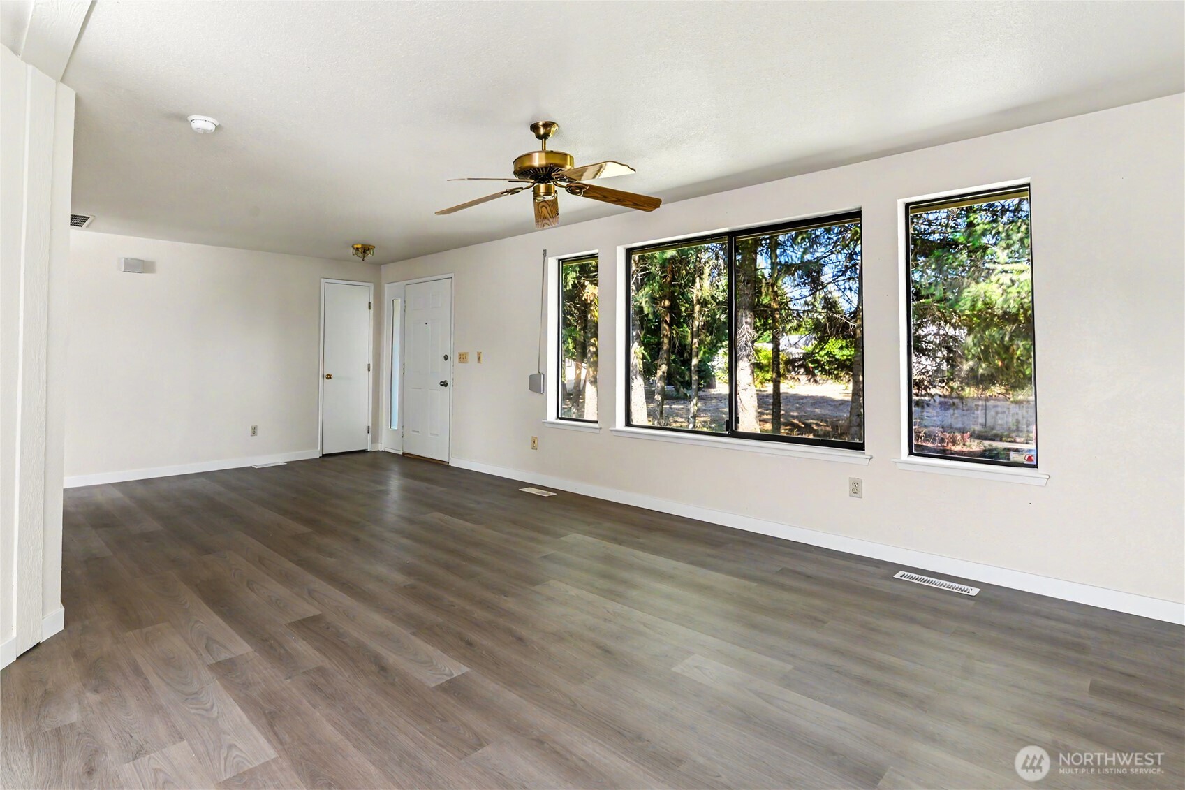 9418 180th Way Property Photo 5
