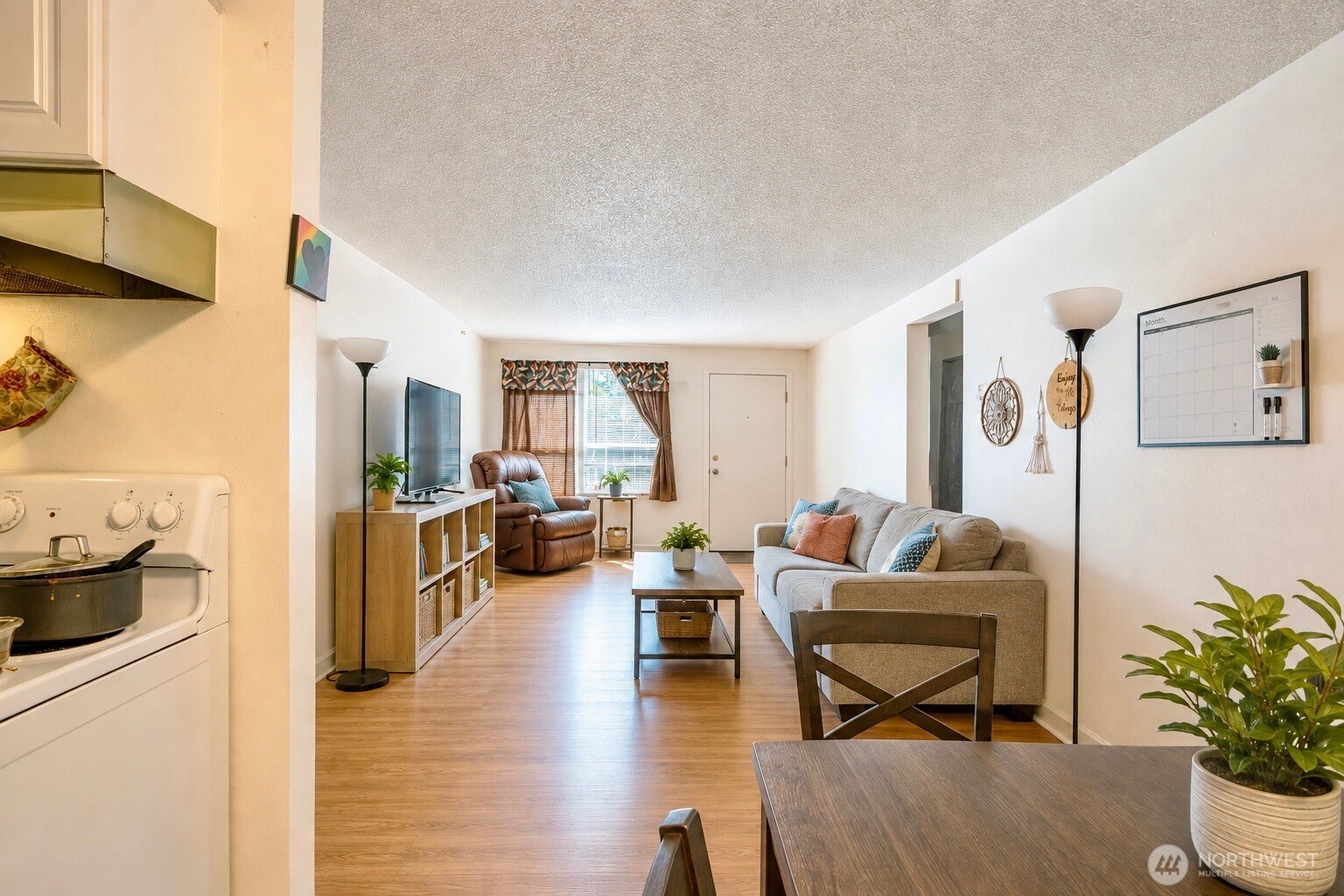 1126 Puget Street Property Photo 8