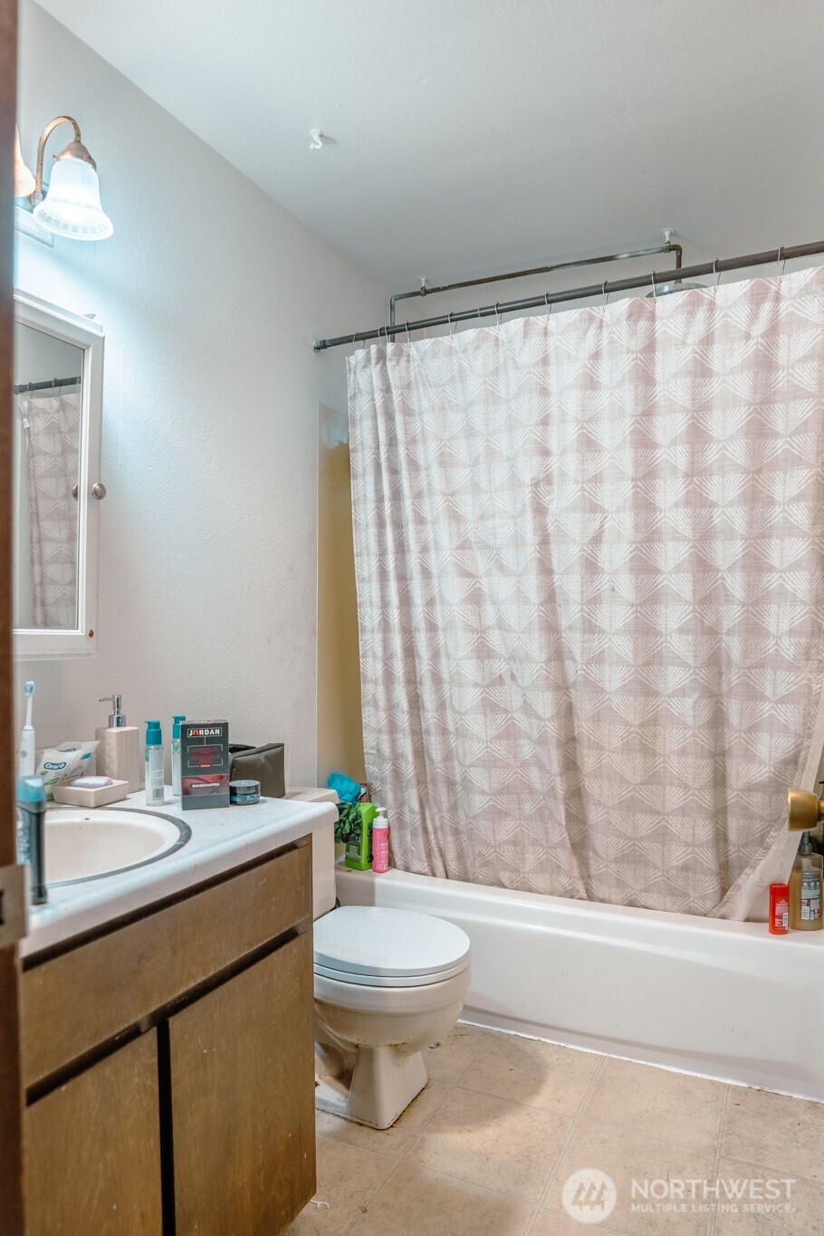 1126 Puget Street Property Photo 10