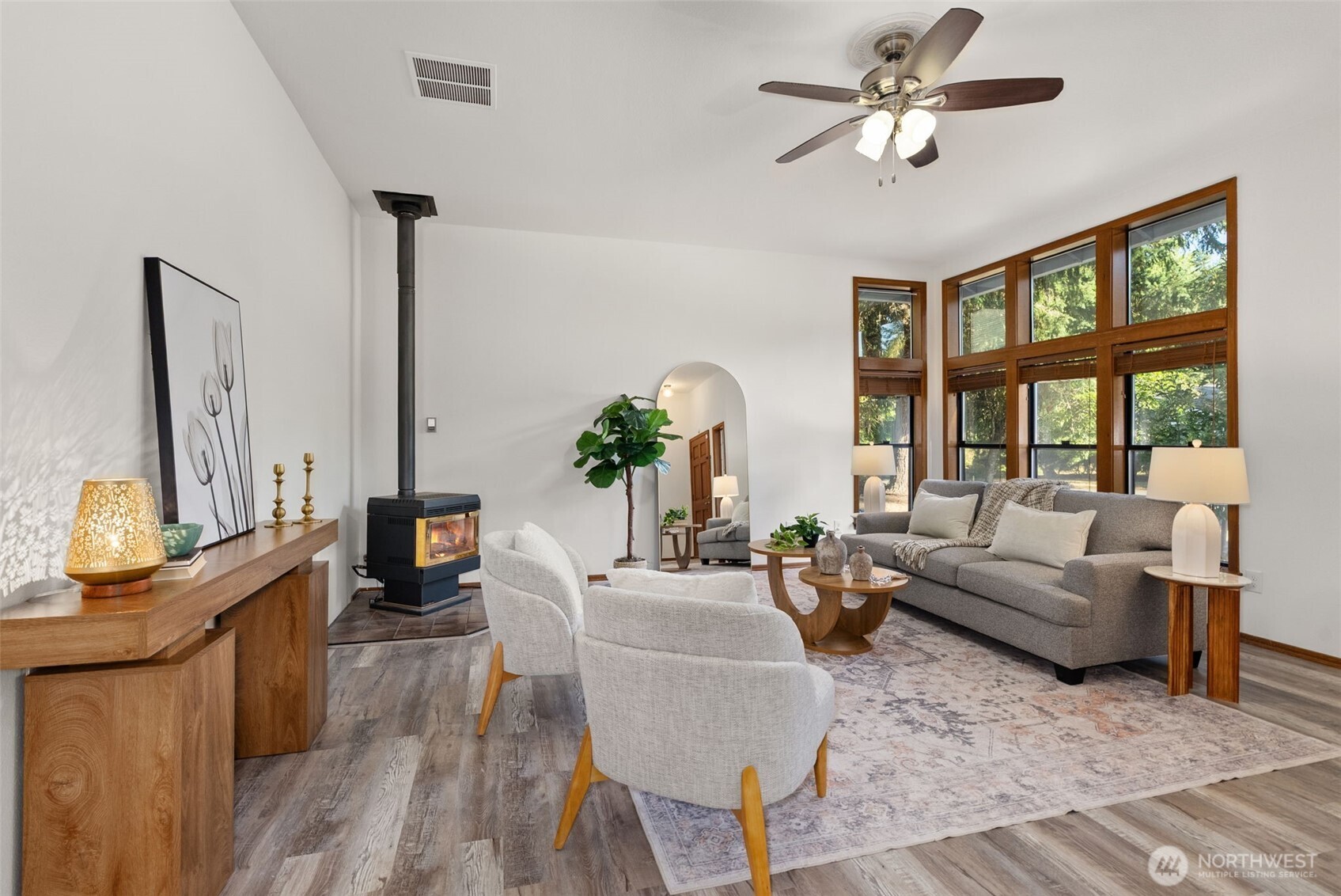 1311 Devon Drive Property Photo 3