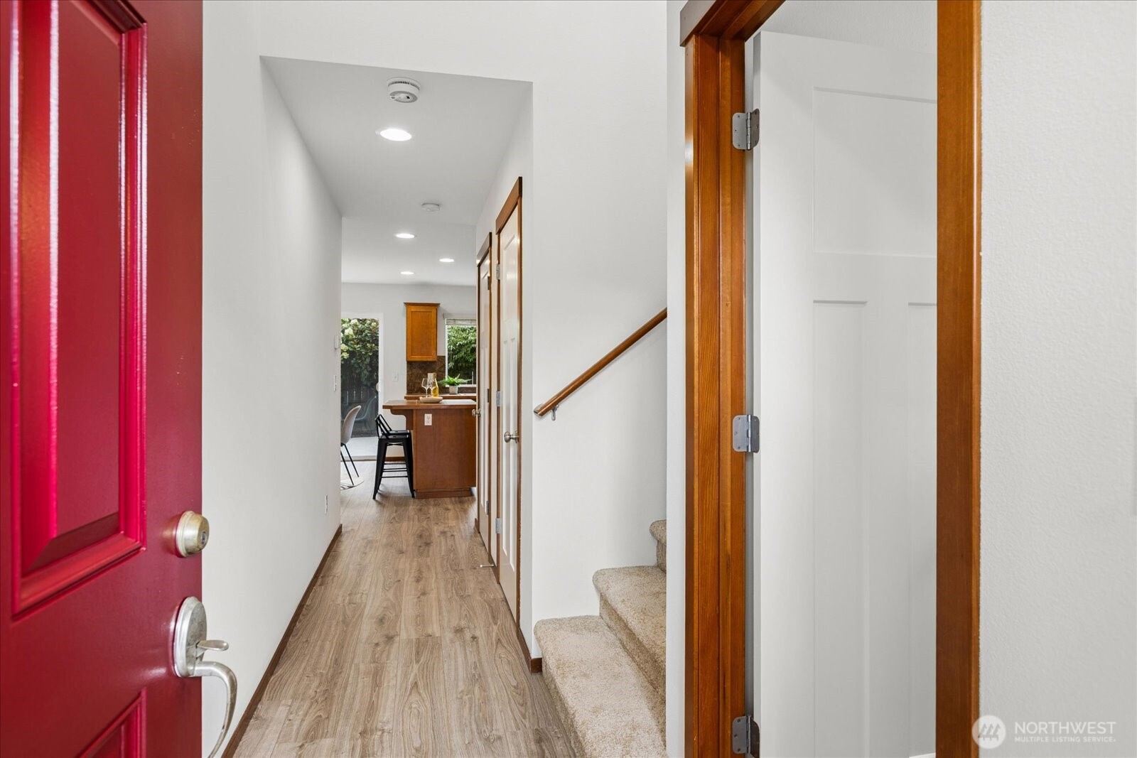 10051 2nd Place Property Photo 2