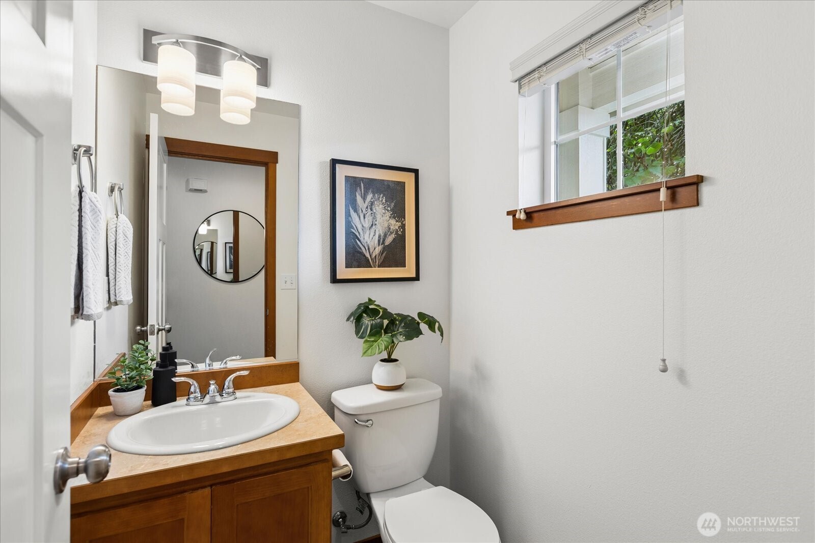 10051 2nd Place Property Photo 13