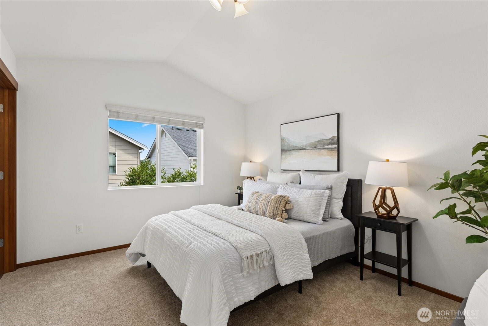 10051 2nd Place Property Photo 14