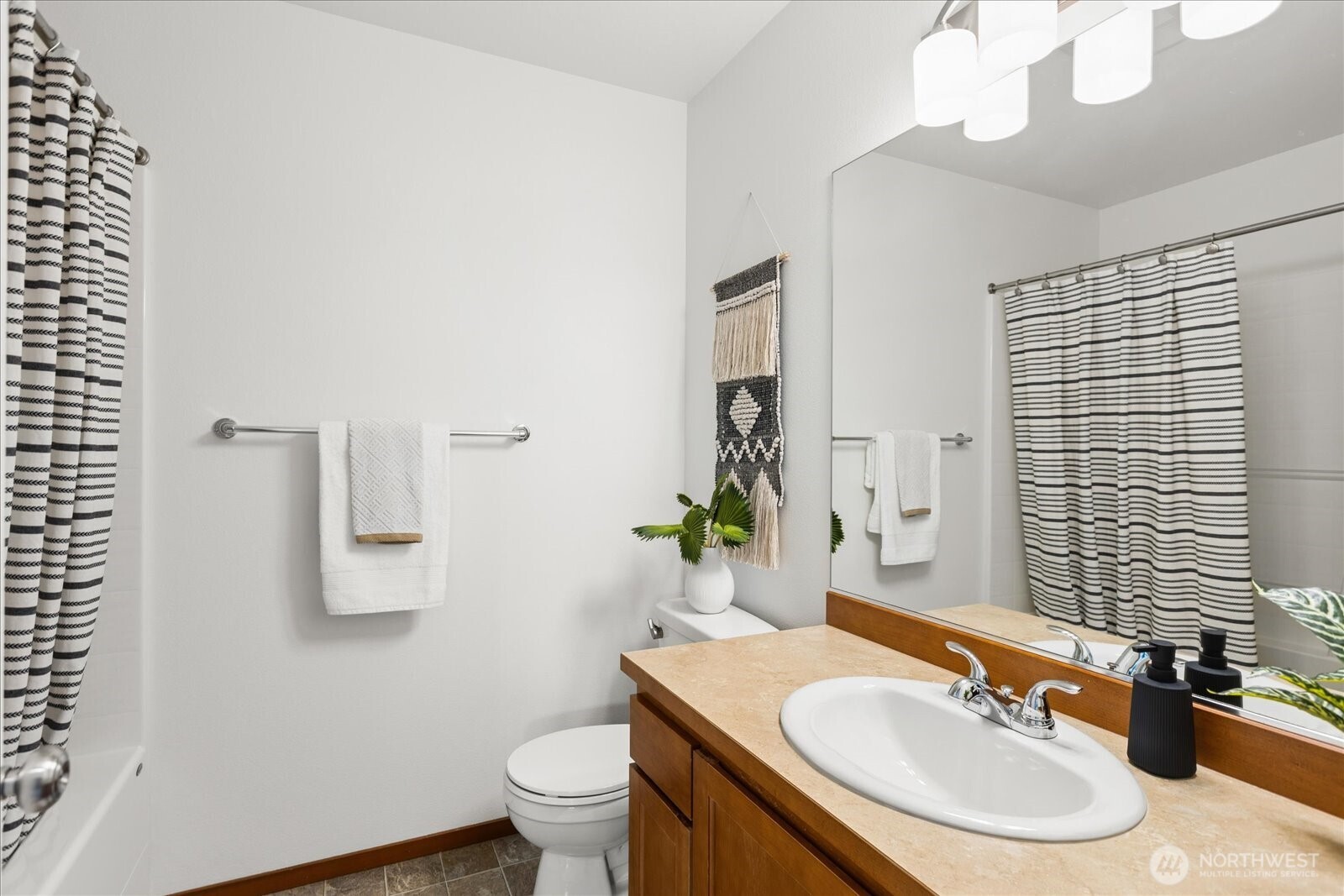 10051 2nd Place Property Photo 27