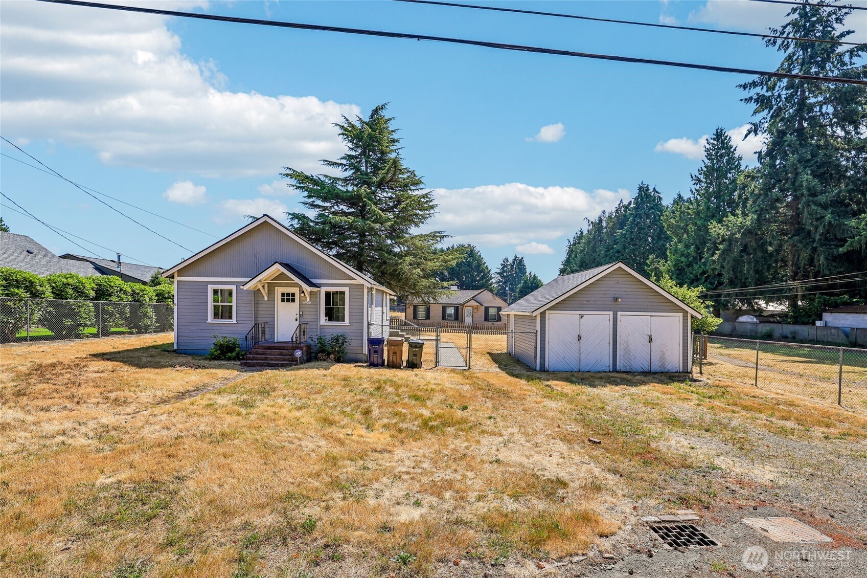 6925 52nd Avenue Property Photo 8