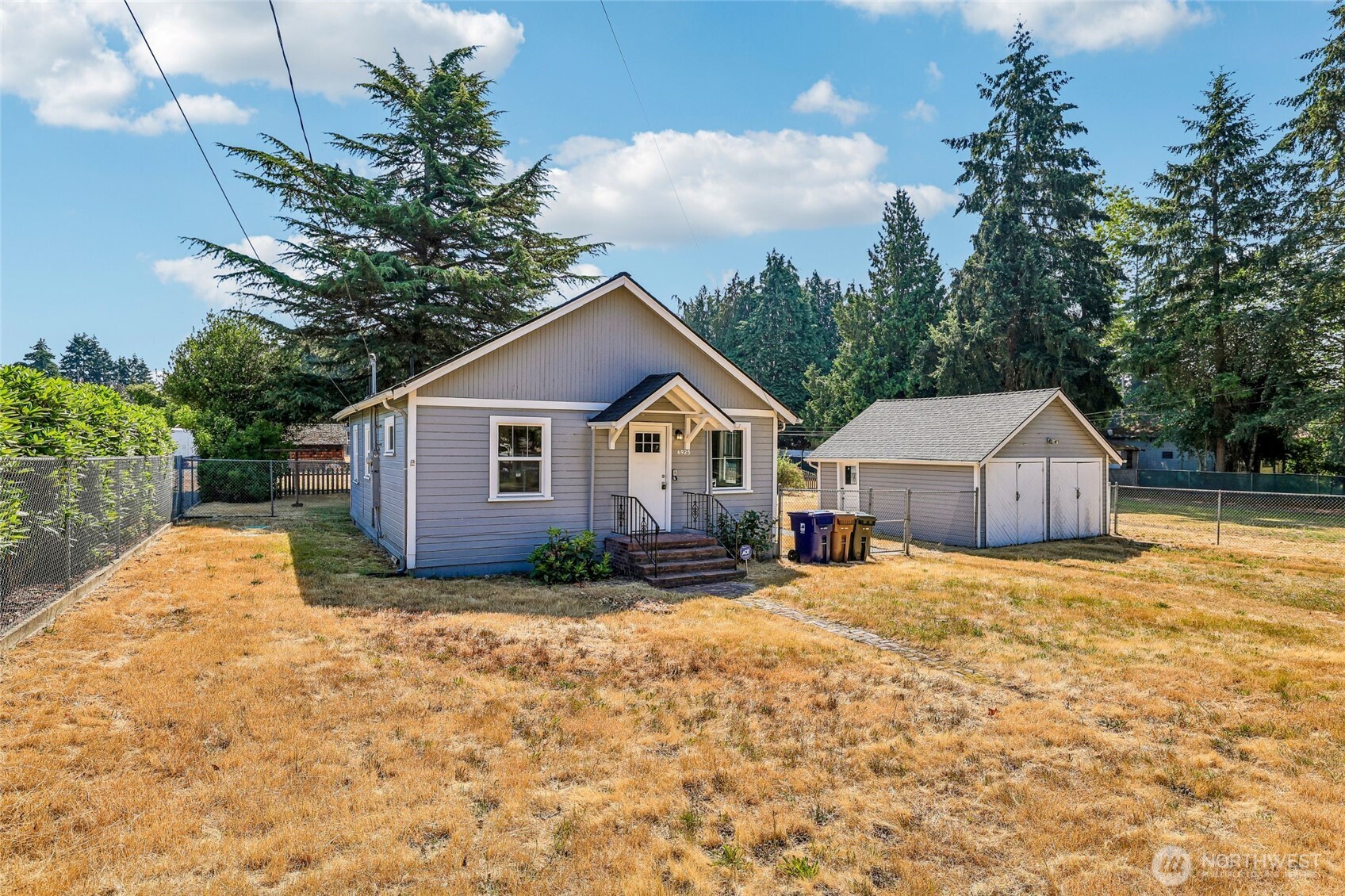 6925 52nd Avenue Property Photo 11