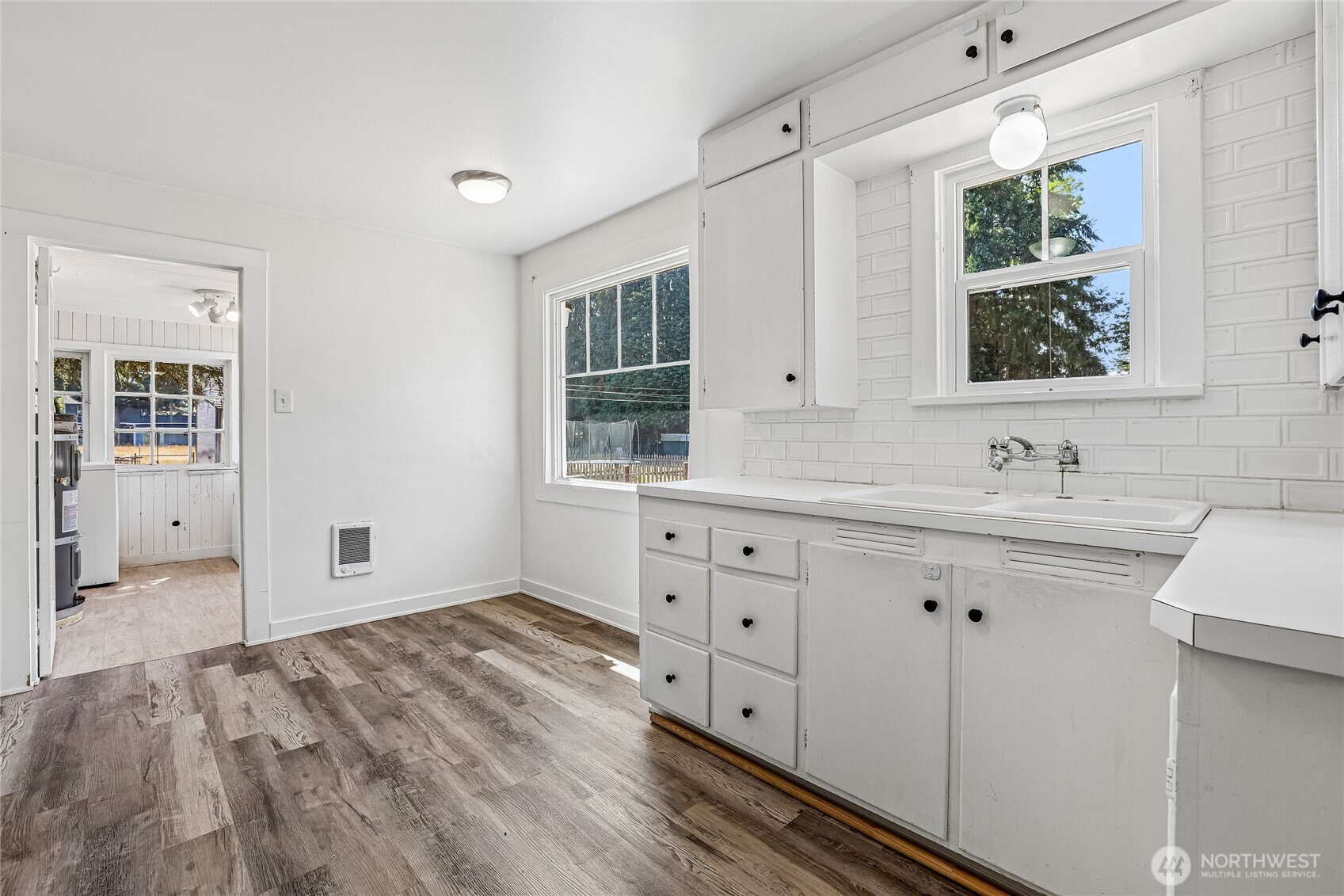 6925 52nd Avenue Property Photo 16