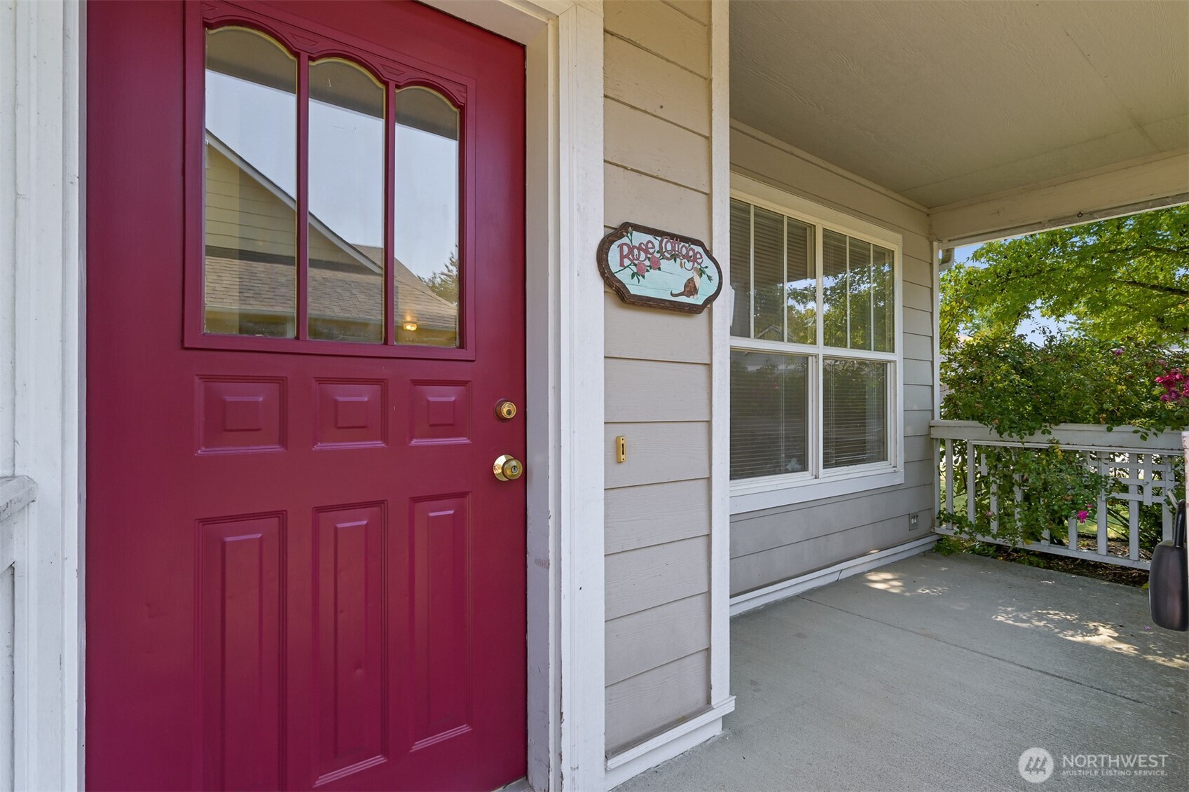 5663 Rosemary Avenue Property Photo 4