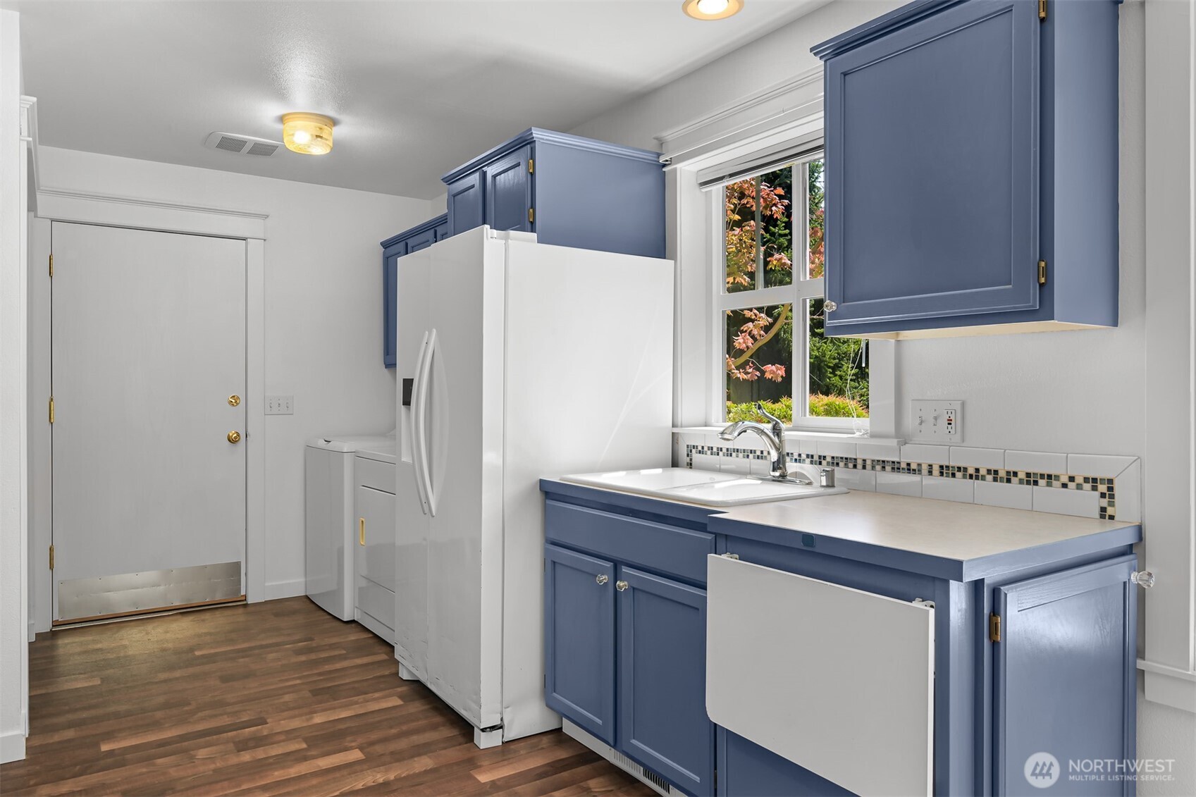 5663 Rosemary Avenue Property Photo 14