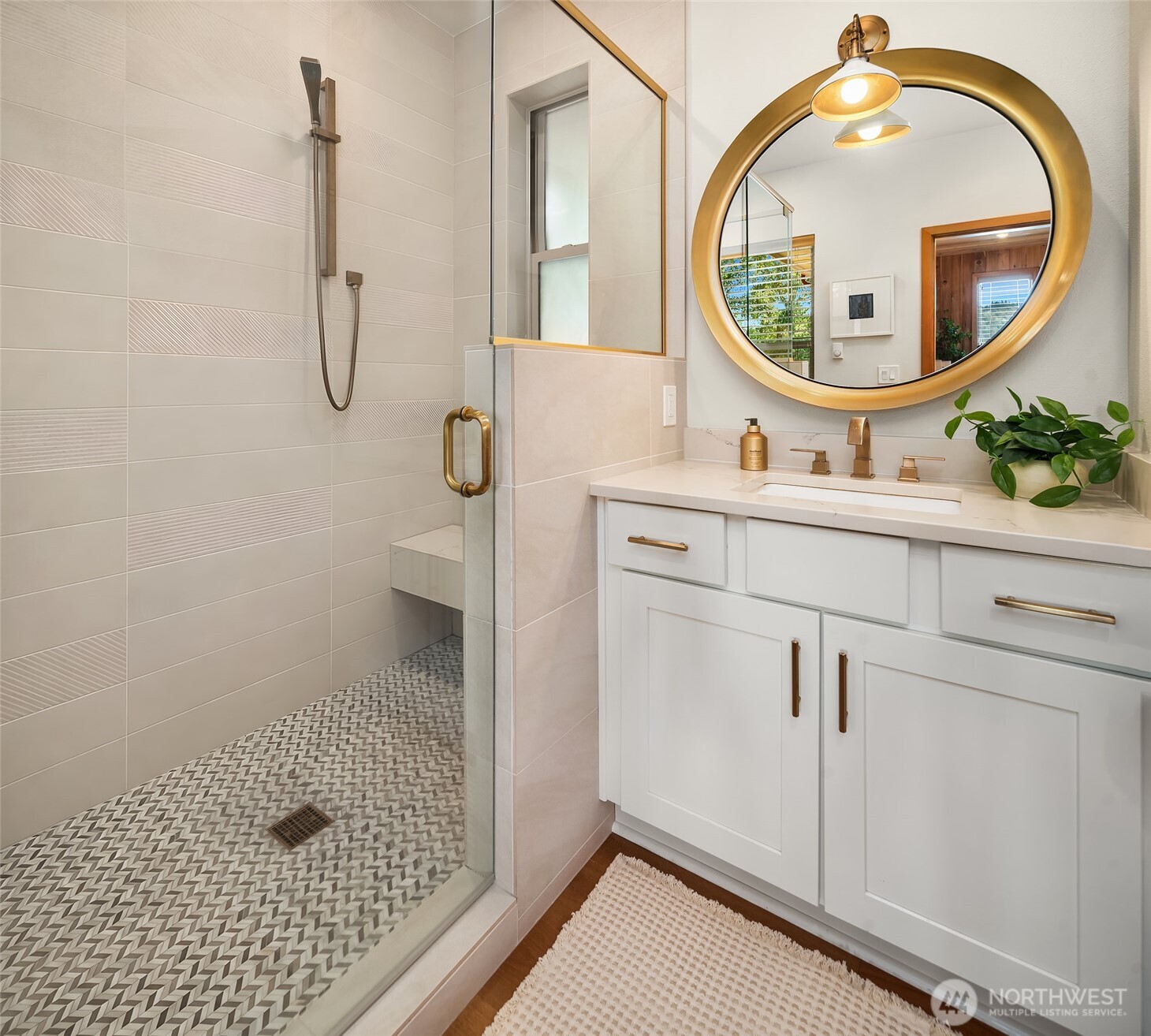 2542 E State Route 302 Property Photo 17
