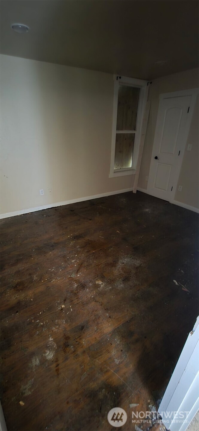 1220 Yakima Avenue Property Photo 6